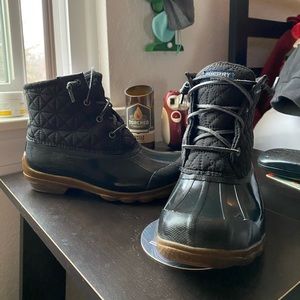 Sperry women’s saltwater duck boots